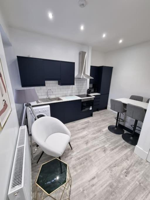 Doll Apartment Монтроз Экстерьер фото