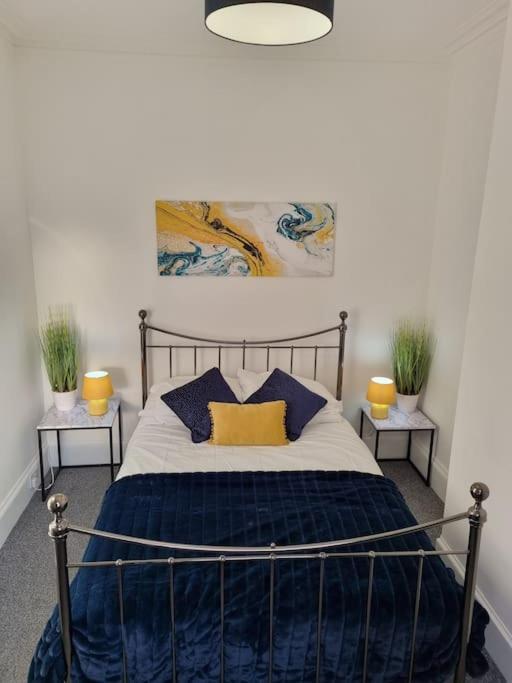 Doll Apartment Монтроз Экстерьер фото